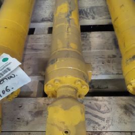 Steering cylinder for VOLVO L120C