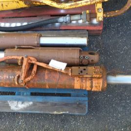 Stick cylinder for POCLAIN 90CK