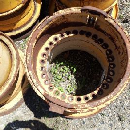 Llanta para VOLVO L220E