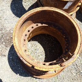 Llanta para VOLVO L180E