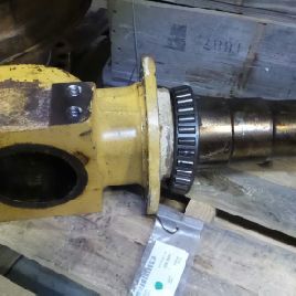 Wheel spindle for CATERPILLAR 771D