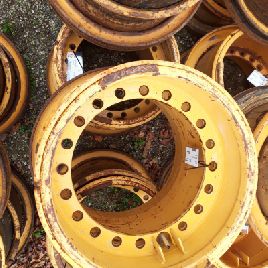 Rim for LIEBHERR L580