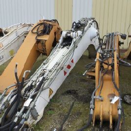 Boom for LIEBHERR R904C