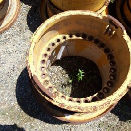 Llanta para VOLVO L220E