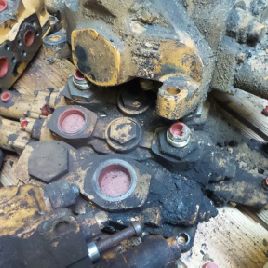 Hydraulic distributor for CASE W30