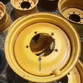 Jante pour KOMATSU WB97S5