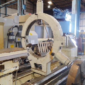 BROADBENT STANLEY PA50 Lathe. Max turning diameter over saddle 1000mm. Between Centres 3000mm. Serial No. BSL 0107