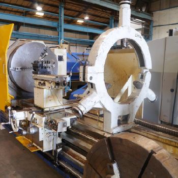 BROADBENT STANLEY PA50 Lathe. Max turning diameter over saddle 1000mm. Between Centres 3000mm. Serial No. BSL 0107