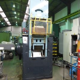 HME K600 Presse à poinçon et à monnaie de 600 tonnes.