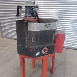 AMADA MT Punch & amp; Die Grinder.