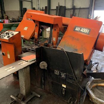 COSEN AH-400H 400mm Horizontal Bandsaw. Manufactured 2006. With Roller Feed Conveyor