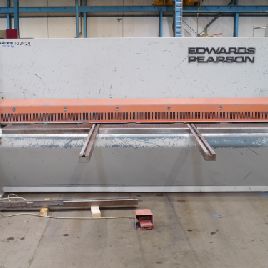 Эдвардс Пирсон VE 3000 мм х 6 мм гильотина / ножницы