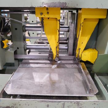 HYD-MECH H22 AHD 22" / 558mm Double Column Automatic Horizontal Bandsaw. Manufactured 2000