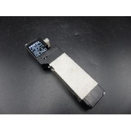 Festo MEH-5 / 2-5 + MEH-3-0.9 107 107 Válvula solenoide DC24V