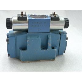 Mannesmann Rexroth 4 WE 6 J62 / EG24N9K4 Hydraulic valve 24 V coil voltage compl. with control block 4 WEH 16 M71 / 6EG24N9K4 unused !!!