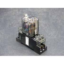 Fuji Electric HH52P-F Relay DC 24V + TP58X1 Relay socket 7A 250V max.