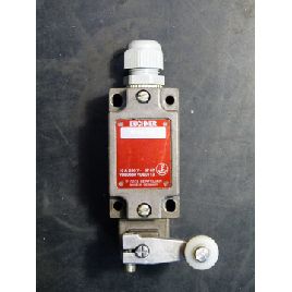 Euchner NZ1 HB-528 position switch