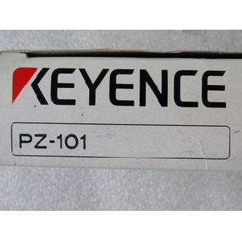 Keyence PZ-101 Built-In Amplifier Photoelectric Sensor