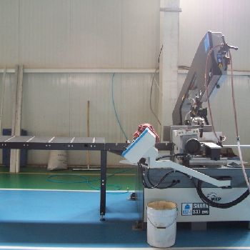 Semi-automatic electro-hydraulic sawing machine Shark 452-1 SXI EVO