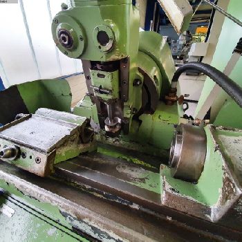 Gear hobbing machine - horizontal PFAUTER P 160 H