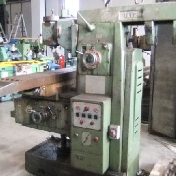 TIGER FU 130R milling machines