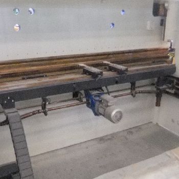 OMAG SQ-120-26 CNC sheet metal machines