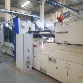 Battenfeld TM 650/4500 Injection moulding machine + conveyor