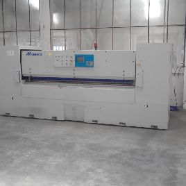 Monguzzi TRM-2L 2600 Guillotine for veneer