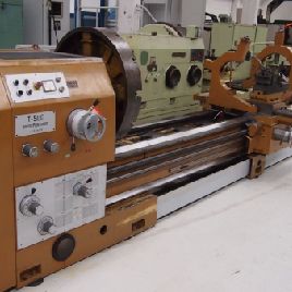 PBR T-500 heavy duty lathe