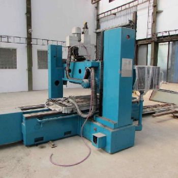 Kovosvit VR 5 NC Multispindle drilling machine