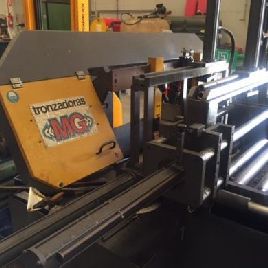 Sierra de cinta MG BMSO 320 GLH para metal