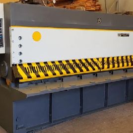 Strojárne Piesok CNTA 3150/10 hydraulic shear