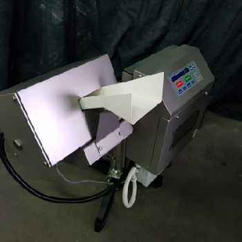 LOMA Mod. SUPERSCAN MICRO - Inclined metal detector used