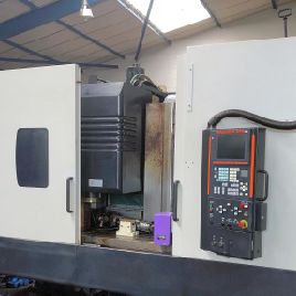 Mazak VTC-200C-II Machining center - vertical
