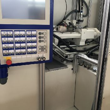 Battenfeld CM 40/130 UNILOG B6S Injection moulding machine