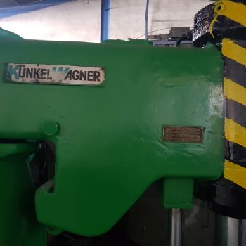 Künkel-Wagner APM F3 Jolt squeeze molding machine