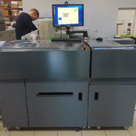 Duplo DC 745 creasing cutting machine