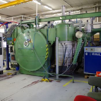 Leybold 1900H Other - plastic machine