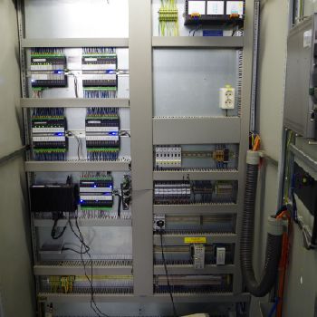 Leybold 1900H Other - plastic machine