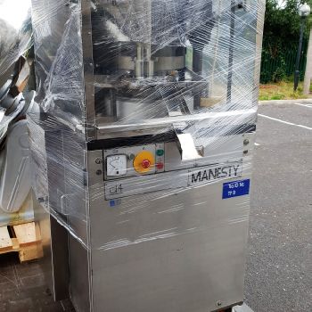 Manesty D4 Rotary tablet press