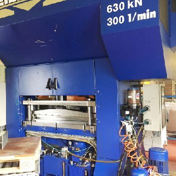 Heilbronn SA 63 metal press