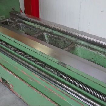 GURUTZPE Super-AT 16-26 heavy duty lathe