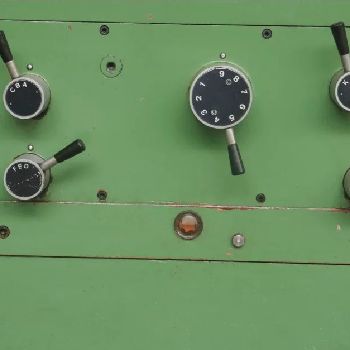 GURUTZPE Super-AT 16-26 heavy duty lathe