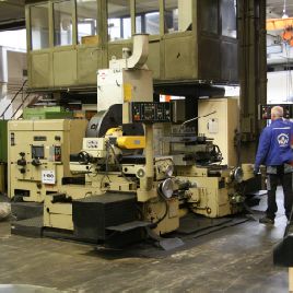 'WMW Niles DP 1 Eszterga felé néző