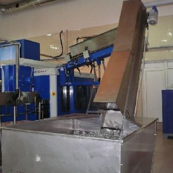 Dynaplast SB-8000 Blowmoulding machine