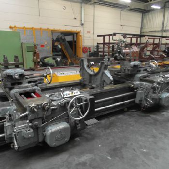 Craven Model 24 heavy duty lathe