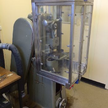 Manesty F3 Single punch tablet press