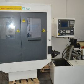 Fanuc Robocut α-OB Wire cutting edm machine