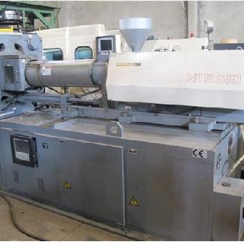Nissei FN6000 Injection moulding machine