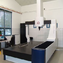 MORA EUROμ 3 máquina de medición de coordenadas